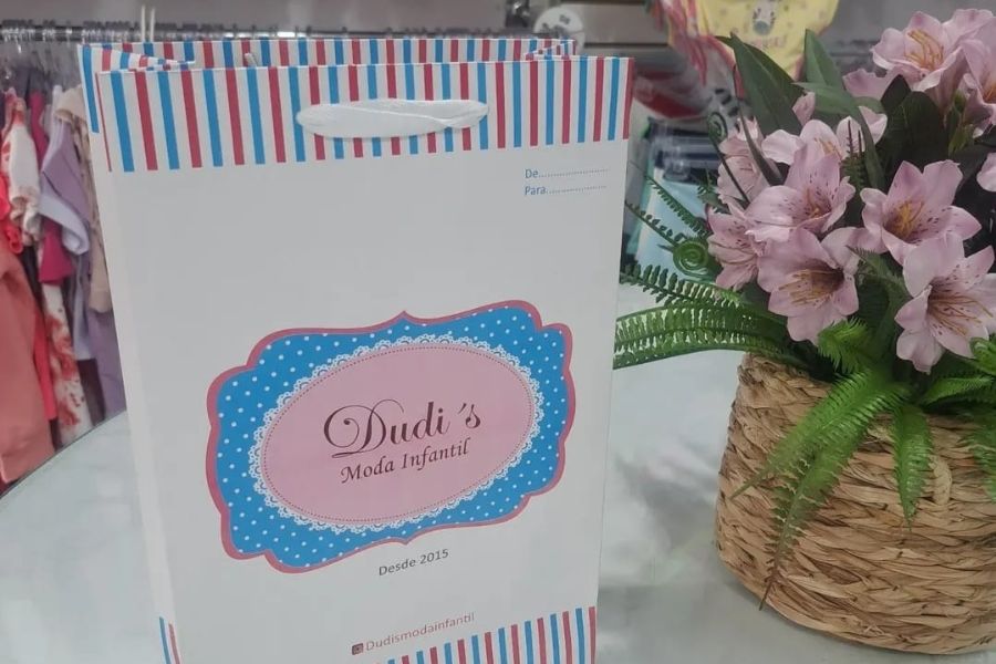 Tamanho M Medida Altura 32 Largura 23 Comprimento 9